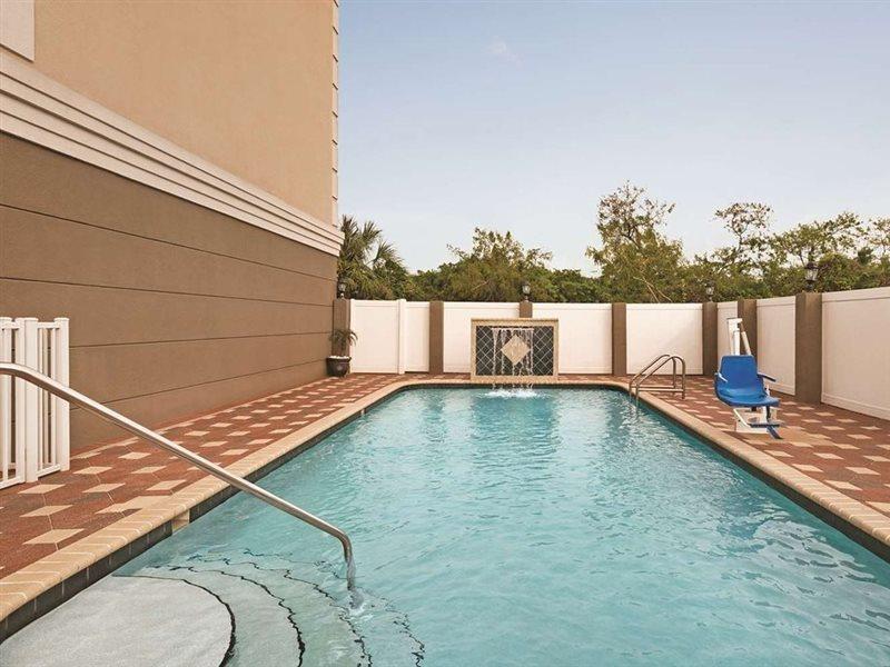 Country Inn & Suites By Radisson, Tampa Airport North, Fl Zewnętrze zdjęcie